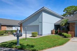 2701 Moss Oak Dr, Sarasota, FL 34231, Sold 11/17/22