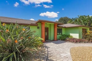 616 BARONET LN, HOLMES BEACH, FL 34217 Sold 10/06/22