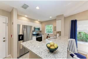 5450 Longwood Run Blvd, Sarasota, FL 34243, Sold 10/03/22