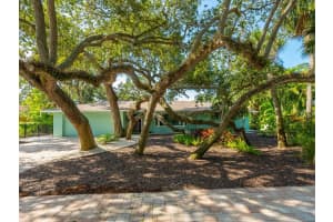 650 Longview Dr, Longboat Key, FL 34228, Sold 10/11/22