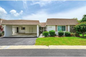 2512 Riverbluff Pkwy, Sarasota, FL 34231, Sold 10/14/22