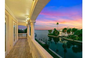 572 HALYARD LN, LONGBOAT KEY, FL 34228 Sold 06/16/23