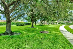 8303 MAREVA LN, SARASOTA, FL 34241 Sold 10/28/22