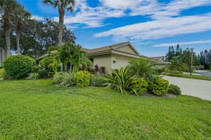 7163 WOOD CREEK DR #1, SARASOTA, FL 34231 Sold 10/04/22