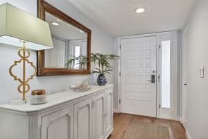 755 S PALM AVE #602, SARASOTA, FL 34236 Sold 01/06/23