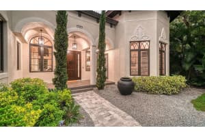 1727 BAHIA VISTA ST, SARASOTA, FL 34239 Sold 08/24/23