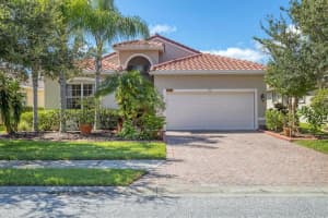 4134 63RD TER E, SARASOTA, FL 34243 Sold 05/15/23