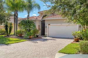 4134 63RD TER E, SARASOTA, FL 34243 Sold 05/15/23