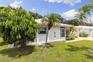 4203 CHINABERRY RD, BRADENTON, FL 34208 Sold 11/08/22