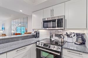 1204 SIESTA BAYSIDE DR #1204-D, SARASOTA, FL 34242 Sold 09/21/22