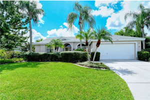 4116 DOVER DR E, BRADENTON, FL 34203 Sold 10/31/22