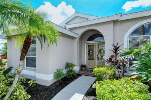 4116 DOVER DR E, BRADENTON, FL 34203 Sold 10/31/22