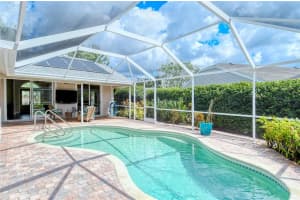 4116 DOVER DR E, BRADENTON, FL 34203 Sold 10/31/22