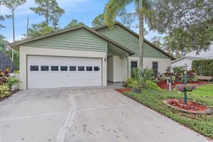 5591 SHADY BROOK TRL, SARASOTA, FL 34243 Sold 10/14/22