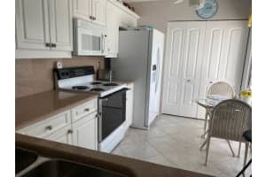 517 SANDERLING CIR, BRADENTON, FL 34209 Sold 07/21/23