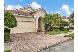 3111 78TH AVE E #3111, SARASOTA, FL 34243 Sold 10/27/22