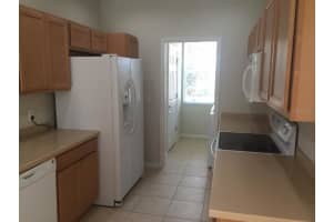 3830 82ND AVENUE CIR E #101, SARASOTA, FL 34243 Sold 10/19/22