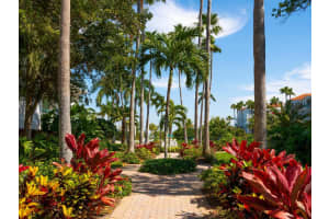 350 GULF OF MEXICO DR #235, LONGBOAT KEY, FL 34228 Sold 11/15/22