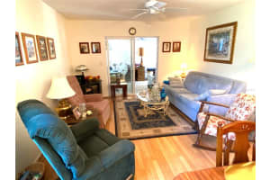 390 301 BLVD W #7D, BRADENTON, FL 34205 Sold 10/17/22
