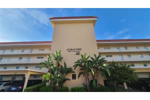 1257 S PORTOFINO DR #107, SARASOTA, FL 34242 Sold 12/02/22