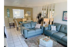1257 S PORTOFINO DR #107, SARASOTA, FL 34242 Sold 12/02/22