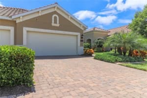 7007 COSTA BELLA DR, BRADENTON, FL 34209 Sold 10/05/22