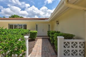 519 BLUE JAY PL, SARASOTA, FL 34236 Sold 01/27/23