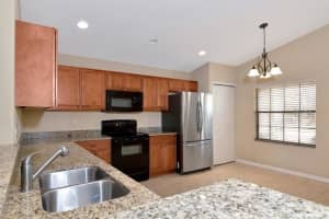 7231 35TH LN E, SARASOTA, FL 34243 Sold 02/10/23