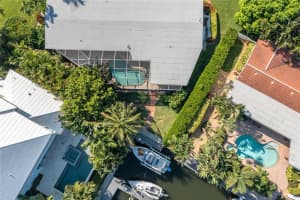 601 AMBASSADOR LN, HOLMES BEACH, FL 34217 Sold 02/06/23