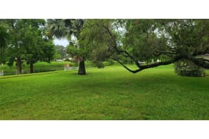 3921 GLEN OAKS MANOR DR, SARASOTA, FL 34232 Sold 11/16/22