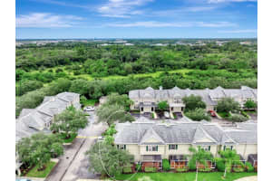 7537 PLANTATION CIR #7537, UNIVERSITY PARK, FL 34201 Sold 12/02/22