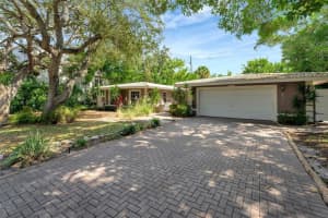 567 VENICE LN, SARASOTA, FL 34242 Sold 02/21/23