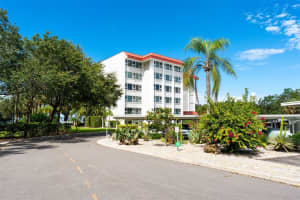 1100 IMPERIAL DR #406, SARASOTA, FL 34236 Sold 12/27/22