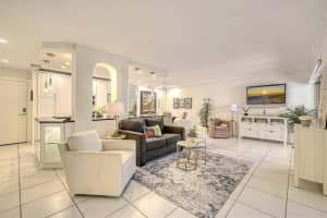 1100 IMPERIAL DR #406, SARASOTA, FL 34236 Sold 12/27/22