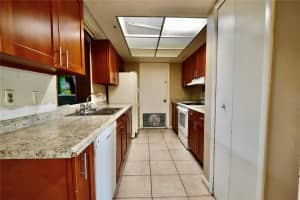 2805 FIELDCREST CT, ORLANDO, FL 32839 Sold 10/13/22