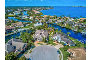 531 Fore Dr, Bradenton, FL 34208, Sold 03/27/23