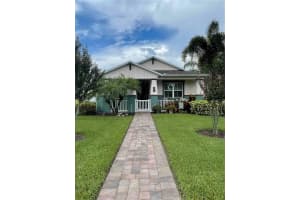 2074 APPALACHEE CIR, TAVARES, FL 32778 Sold 10/21/22