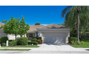 4221 CASCADE FALLS DR, SARASOTA, FL 34243 Sold 12/07/22
