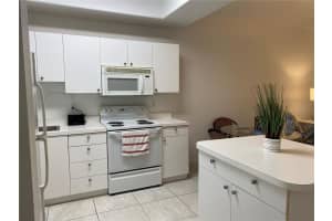 8375 GLENROSE WAY #211, SARASOTA, FL 34238 - MLS#MFRA4547932