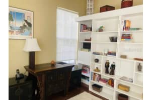 7711 WHITEBRIDGE GLN, UNIVERSITY PARK, FL 34201 - MLS#MFRA4547957