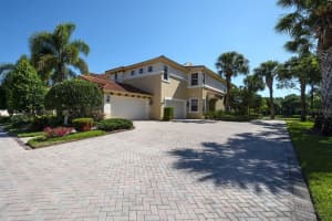 9453 DISCOVERY TER #202D, BRADENTON, FL 34212 Sold 10/19/22