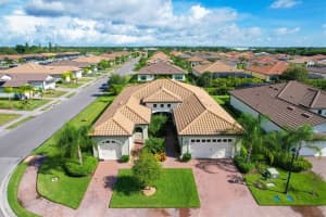 1702 E 5TH ST, PALMETTO, FL 34221 Sold 01/06/23