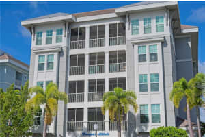 392 ARUBA CIRCLE, BRADENTON, FL 34209 Sold 07/21/23