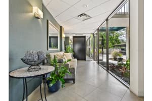 755 S PALM AVE #404, SARASOTA, FL 34236 Sold 03/29/23