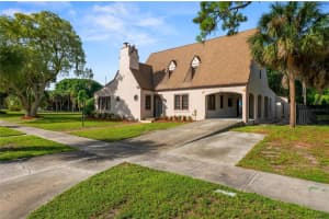 7352 PHILLIPS ST, SARASOTA, FL 34243 Sold 10/28/22