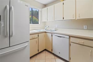6033 34TH ST W #21, BRADENTON, FL 34210 Sold 12/02/22