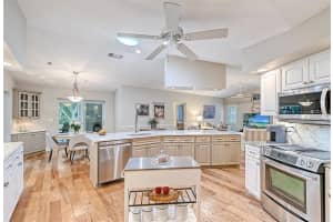 Foxfire West, 4982 Hubner Cir, Sarasota, FL 34241, Sold 11/22/22