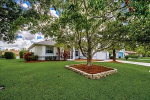 5738 39TH STREET CIR E, BRADENTON, FL 34203 Sold 10/24/22
