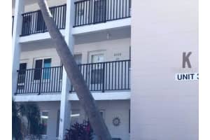 2068 Canal Dr, Bradenton, FL 34207, Sold 02/23/23