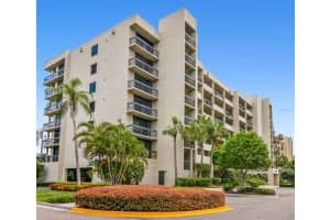 1085 GULF OF MEXICO DR #201, LONGBOAT KEY, FL 34228 Sold 12/01/22